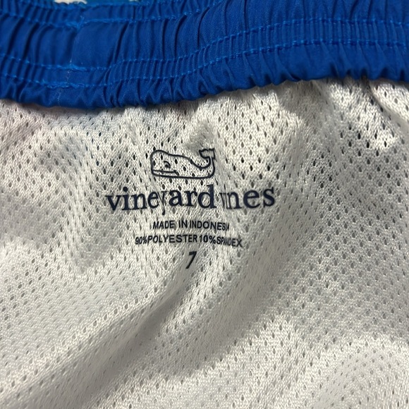 Vineyard Vines boys swim trunk size 7 - Picture 4 of 6